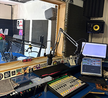 radio active fol83 01